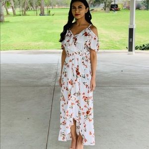 Cute floral maxi dress more pics coming soon 😊